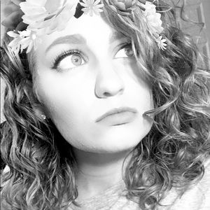 Meet your Posher, Logan